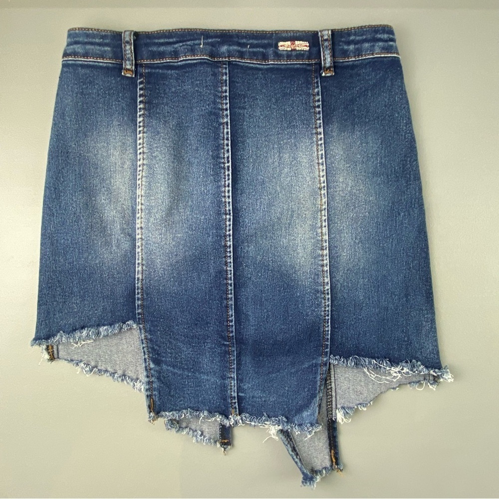 Machine torn up look blue jean mini skirt with stretch size large - Picture 9 of 12